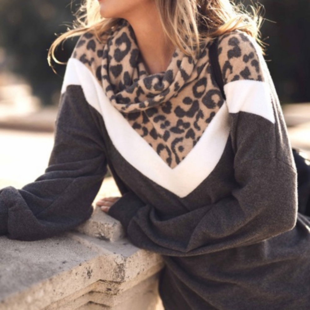 KATIE LEOPARD Print Softest Sweater - Picture 1 of 5